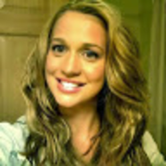 Meet your Posher, Amy - Picture 1 of 1